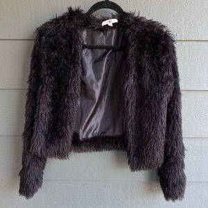 ❌SOLD❌ Black fuzzy coat